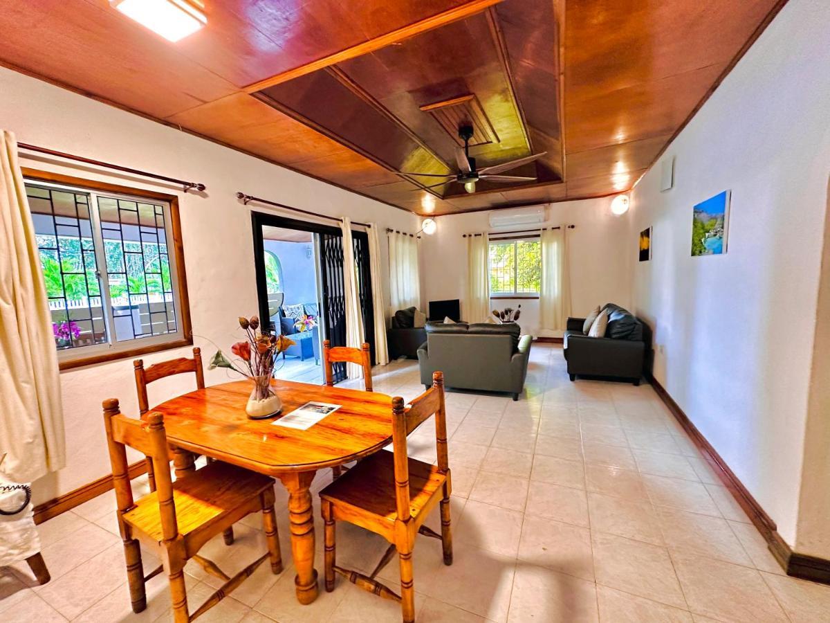 88 Days Self Catering Holidays & Accomodation Baie Lazare  Exterior photo